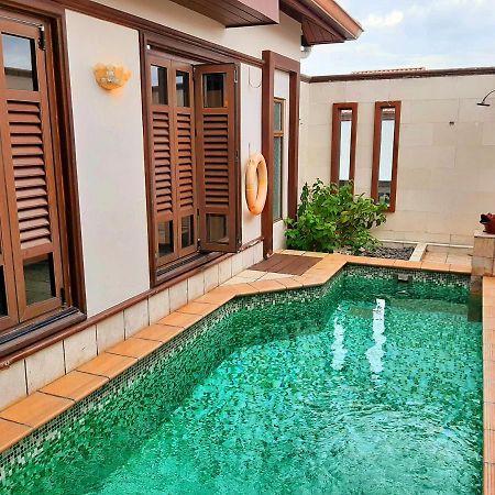 Wonderland Private Pool Villas At Port Dickson Extérieur photo
