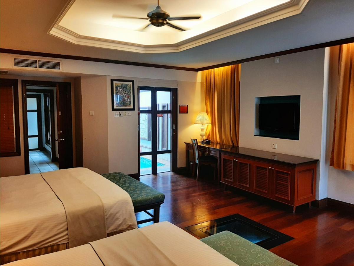 Wonderland Private Pool Villas At Port Dickson Extérieur photo